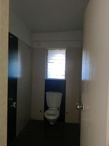 Common Bathroom Image of 1200 Sq.ft 2 BHK Apartment / Flat for sale in Tharwani Vedant Palacia, Kalyan West Kalyan for Rs. 11500000