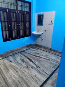 Bedroom Image of 1200 Sq.ft 2 BHK Builder Floor for rent in Gomti Nagar Lucknow for Rs. 16000