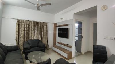Living Room Image of 1080 Sq.ft 2 BHK Apartment / Flat for rent in Adani The Meadows, Shantigram Ahmedabad for Rs. 34000