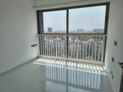 Bedroom Image of 1250 Sq.ft 3 BHK Apartment / Flat for rent in DB Golf Links, Yerawada Pune for Rs. 50000