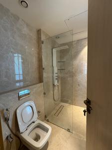 Bathroom Image of 3200 Sq.ft 3 BHK Apartment / Flat for rent in K Raheja Vivarea, Agripada Mumbai for Rs. 700000