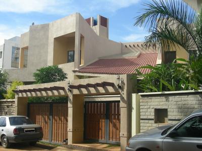 Image of 5500 Sq.ft 6 BHK Villa for sale in Victorian Meadows, Munnekollal, Bengaluru for Rs. 150000000