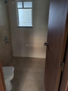 Bathroom Image of 1400 Sq.ft 3 BHK Apartment / Flat for sale in Majestique Swapnangan Wing A And Wing B, Dhayari Pune for Rs. 9600000