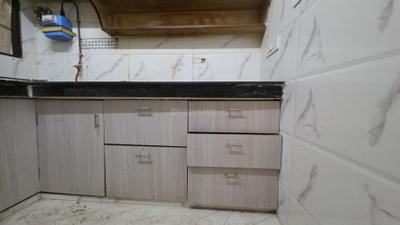 Kitchen Image of 700 Sq.ft 2 BHK Apartment / Flat for rent in Pitampura New Delhi for Rs. 26000