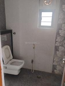Bathroom Image of 1550 Sq.ft 3 BHK Apartment / Flat for rent in Boring Road Patna for Rs. 26000