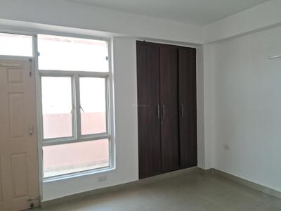 Bedroom Image of 1295 Sq.ft 3 BHK Apartment / Flat for sale in Supertech Cape Town, Sector 74 Noida for Rs. 14000000