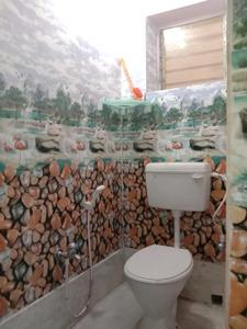 Bathroom Image of 1150 Sq.ft 3 BHK Apartment / Flat for rent in Lake Town Kolkata for Rs. 28000