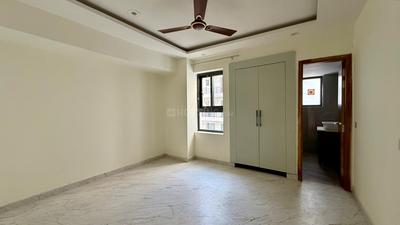 Bedroom Image of 1850 Sq.ft 3.5 BHK Apartment / Flat for sale in Peer Muchalla Zirakpur for Rs. 14800000