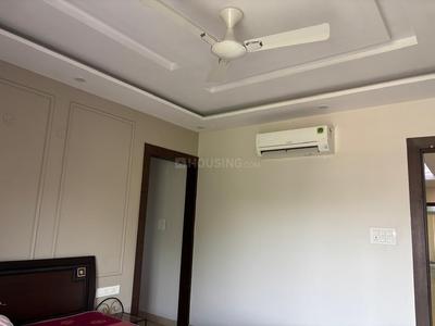 Bedroom Image of 2800 Sq.ft 3 BHK Builder Floor for rent in Sector 15A Faridabad for Rs. 40000