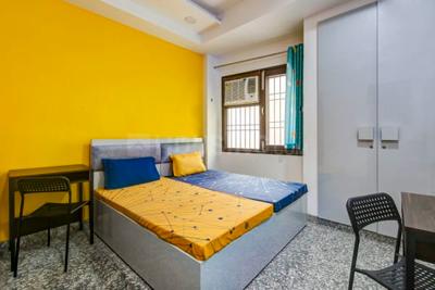 Bedroom Image of Girls pg with 2 meal near metro starting 12500/- in Malviya Nagar, New Delhi