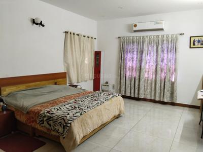 Bedroom Image of 5200 Sq.ft 7 BHK Independent House for sale in Uthandi Chennai for Rs. 45000000