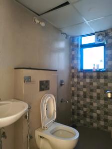 Common Bathroom Image of 867 Sq.ft 2 BHK Apartment / Flat for sale in Shapoorji Pallonji Vanaha, Bavdhan Pune for Rs. 8700000