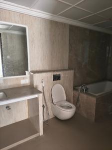 Bathroom Image of 5000 Sq.ft 4 BHK Apartment / Flat for sale in Atur Salisbury Towers, Gultekdi Pune for Rs. 80000000