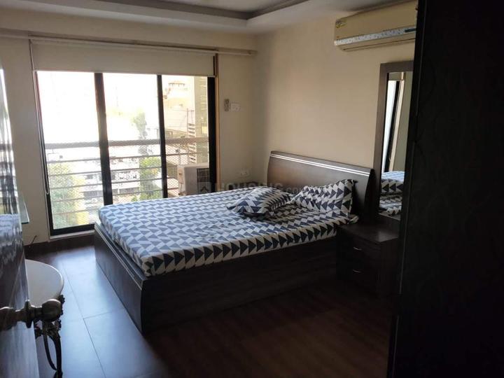 1 BHK Flat for rent in Cuffe Parade, Mumbai 700 Sqft Property ID