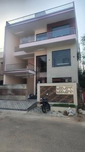 Image of 7200 Sq.ft 7 BHK Independent House for sale in Gomti Nagar, Lucknow for Rs. 65000000