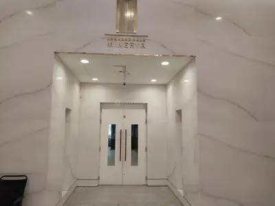 Hall Image of 2100 Sq.ft 3 BHK Apartment / Flat for rent in Mahalakshmi Mumbai for Rs. 425000