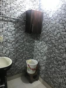 Image of 902 Sq.ft 2 BHK Builder Floor for rent in Karol Bagh, New Delhi for Rs. 24000