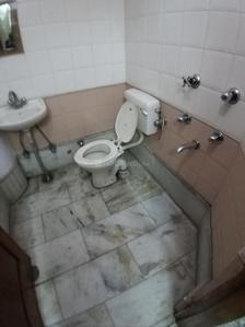 Bathroom Image of 900 Sq.ft 2 BHK Apartment / Flat for sale in Civil Lines Ludhiana for Rs. 7000000