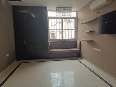 Bedroom Image of 5500 Sq.ft 6 BHK Independent House for rent in New Friends Colony New Delhi for Rs. 700000