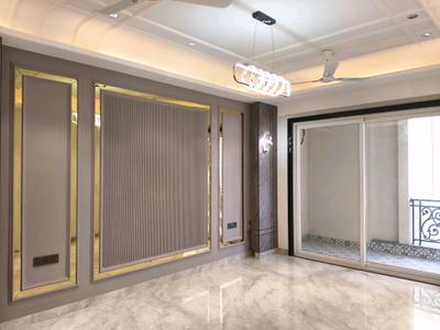 Living Room Image of 2500 Sq.ft 4 BHK Builder Floor for sale in Ansal Versalia, Sector 67 Gurgaon for Rs. 28000000