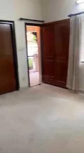Bedroom Image of 2200 Sq.ft 3.5 BHK Builder Floor for sale in Alipore Kolkata for Rs. 30000000