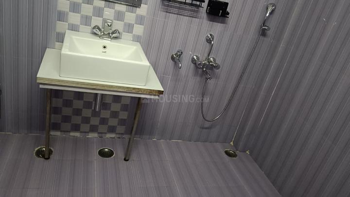 Gomti Nagar Bathroom 1