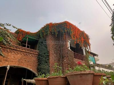 6 BHK Independent House