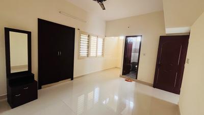 Hall Image of 600 Sq.ft 1 BHK Builder Floor for rent in Domlur Layout Bengaluru for Rs. 25500