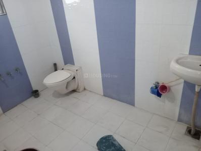 Bathroom Image of 2000 Sq.ft 1 RK Independent House for rent in Bholav Bharuch for Rs. 3500