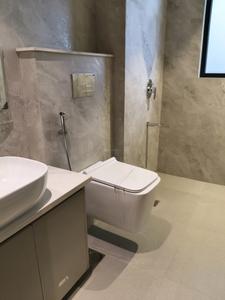 Common Bathroom Image of 4500 Sq.ft 4.5 BHK Builder Floor for sale in DLF City Phase 1, DLF Phase 1 Gurgaon for Rs. 80000000