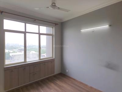 Bedroom Image of 1800 Sq.ft 3 BHK Apartment / Flat for sale in Raheja Vedaanta, Sector 108 Gurgaon for Rs. 16200000