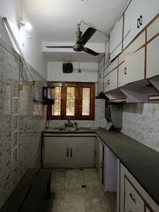 Kitchen Image of 1500 Sq.ft 3 BHK Apartment / Flat for rent in Sarita Vihar New Delhi for Rs. 51500