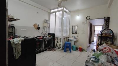 Kitchen Image of 500 Sq.ft 1 RK Builder Floor for rent in Murai Mohalla Indore for Rs. 6000