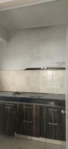 Kitchen Image of 985 Sq.ft 2 BHK Apartment / Flat for rent in Paras Seasons, Sector 168 Noida for Rs. 21000