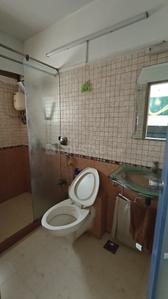 Cliff Tower Bathroom One 3