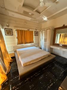 Bedroom Image of 4000 Sq.ft 4 BHK Independent House for sale in Tungarli Lonavala for Rs. 35000000