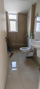 Bathroom Image of 1850 Sq.ft 3 BHK Apartment / Flat for sale in Emaar Palm Gardens, Sector 83 Gurgaon for Rs. 24500000