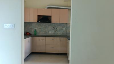 Kitchen Image of 1200 Sq.ft 2 BHK Apartment / Flat for rent in Assotech The Nest, Crossings Republik Ghaziabad for Rs. 18500