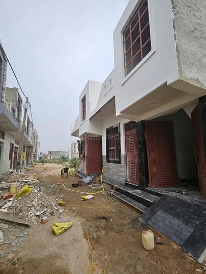 Lalkua mansarovar par Main Image 1