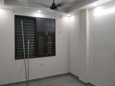Bedroom Image of 750 Sq.ft 2 BHK Builder Floor for rent in Shalimar Bagh New Delhi for Rs. 28000