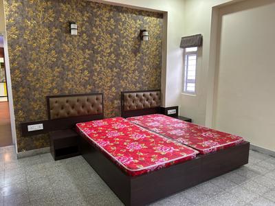 Bedroom Image of 1650 Sq.ft 3 BHK Apartment / Flat for sale in Ballygunge Kolkata for Rs. 22000000