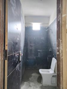 Common Bathroom Image of 1200 Sq.ft 3 BHK Apartment / Flat for sale in Titania Residency , Phi IV Greater Noida for Rs. 7125500