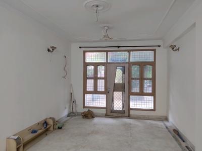 Living Room Image of 1500 Sq.ft 2 BHK Builder Floor for rent in Uppal Southend, Sector 49 Gurgaon for Rs. 45000