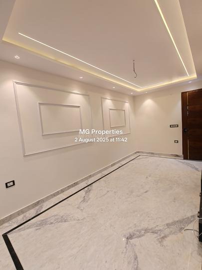 Shalimar Bagh Bedroom 1