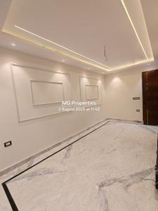 Bedroom Image of 790 Sq.ft 2 BHK Builder Floor for sale in Shalimar Bagh New Delhi for Rs. 12100000