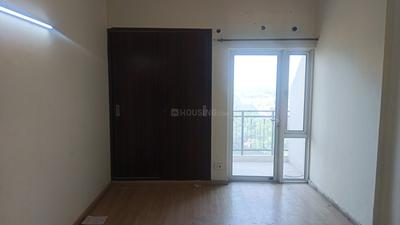 Bedroom Image of 1750 Sq.ft 3 BHK Apartment / Flat for sale in DLF Capital Greens Phase 1 And 2, Karampura New Delhi for Rs. 28000000