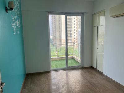 Bedroom Image of 1950 Sq.ft 4 BHK Apartment / Flat for rent in DLF The Primus, Sector 82A Gurgaon for Rs. 75000