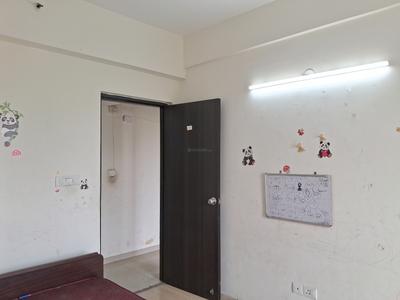 Bedroom Image of 1701 Sq.ft 3 BHK Apartment / Flat for sale in DLF Capital Greens Phase 1 And 2, Karampura New Delhi for Rs. 32500000