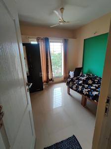 Bedroom Image of 916 Sq.ft 2 BHK Apartment / Flat for rent in Ratan Prestige, Kharadi Pune for Rs. 31000