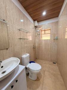 Bathroom Image of 1800 Sq.ft 3 BHK Villa for rent in Parra Goa for Rs. 110000